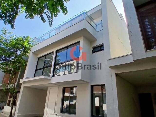 #115 - Casa em condomínio para Venda em São Sebastião - SP