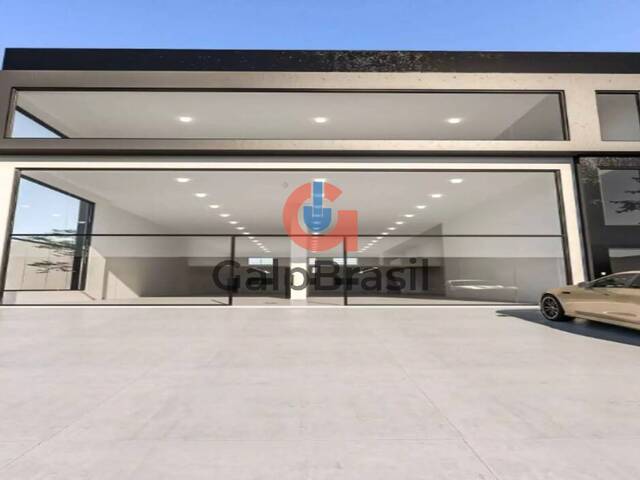 Fachada imponente da loja comercial na Av Regente Feijó An