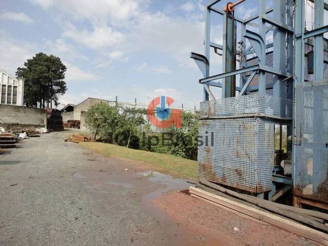 Entrada do galpão comercial e industrial no Núcleo Itaim co
