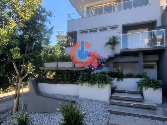 Casa de alto padrão no Condomínio Aruã em Mogi das Cruzes f