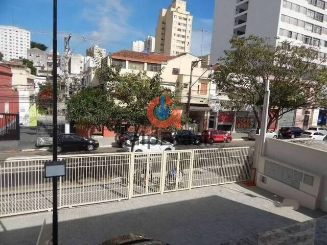 Amplo espaço para veículos e acesso facilitado ideal para e