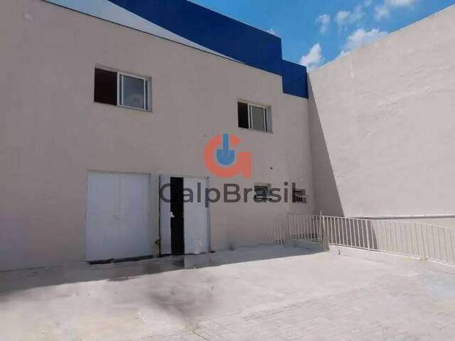 Fachada imponente e moderna imóvel locado com renda garanti