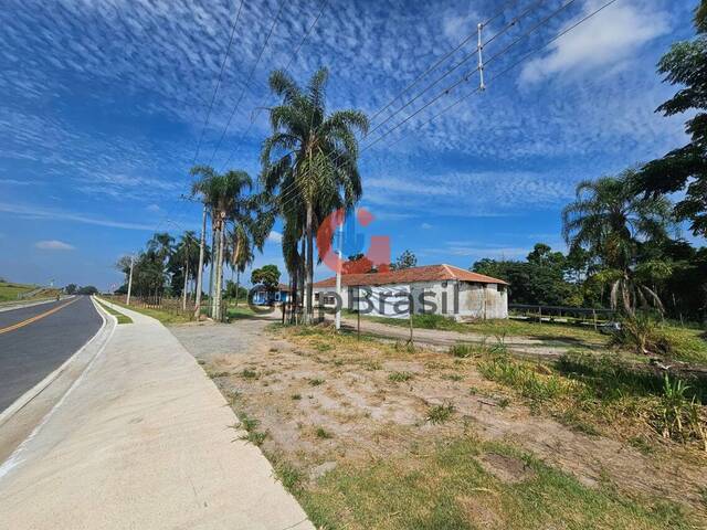 Área para Venda em São José dos Campos - 5