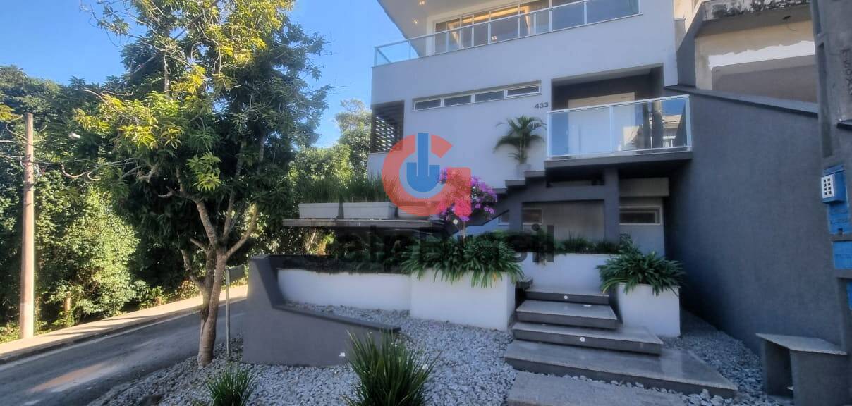 Casa de Alto Padrão à Venda no Condomínio Aruã – Mogi das Cruzes